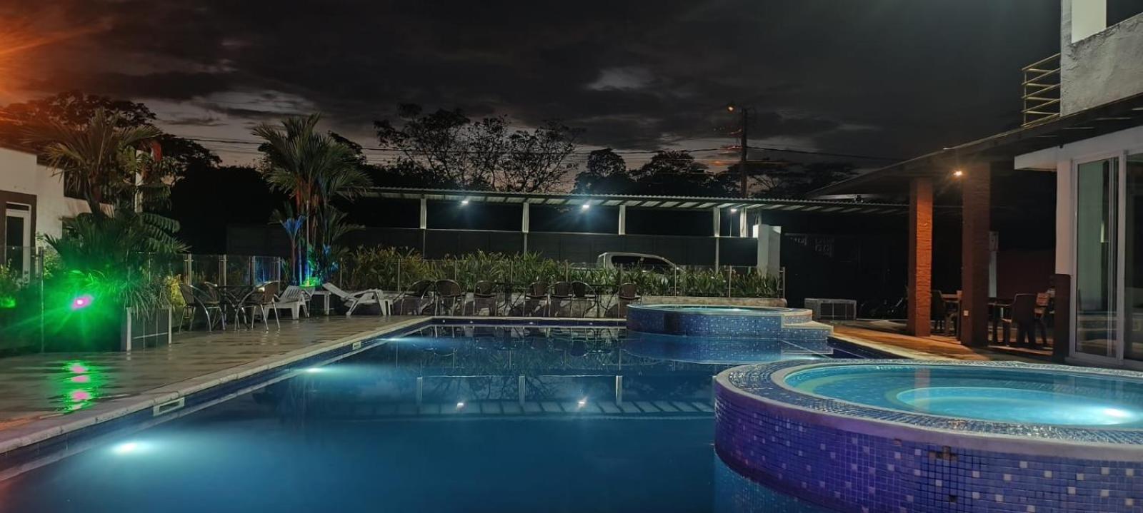 Hotel La Quinta 比亚维森西奥 外观 照片